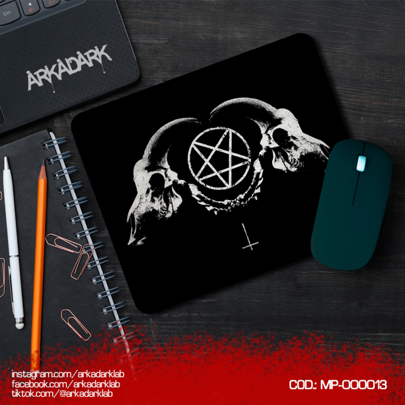 Mousepad estandar, fondo negro con estampa de 2 chivos
